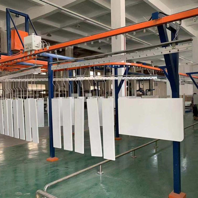 Linha de revestimento de transportador aéreo adaptada para projetos de produtos complexos
