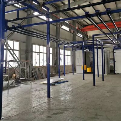 Solução de revestimento personalizada para produtos de transportador elevado com formas únicas, revestimento da linha de produção