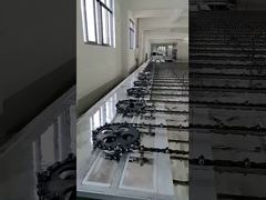Conjunto de transportador industrial e sistema de transmissão por corrente para serviços pesados